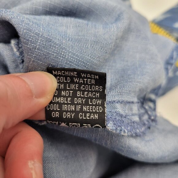 Velvet Heart Women's Chambray Button Down Denim Top With White Pattern Size M - Picture 12 of 13